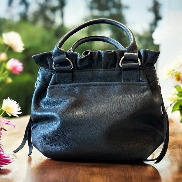 Aimee Kestenberg Cooper Leather Convertible Shoulder Bag EUC - Picture 4 of 7